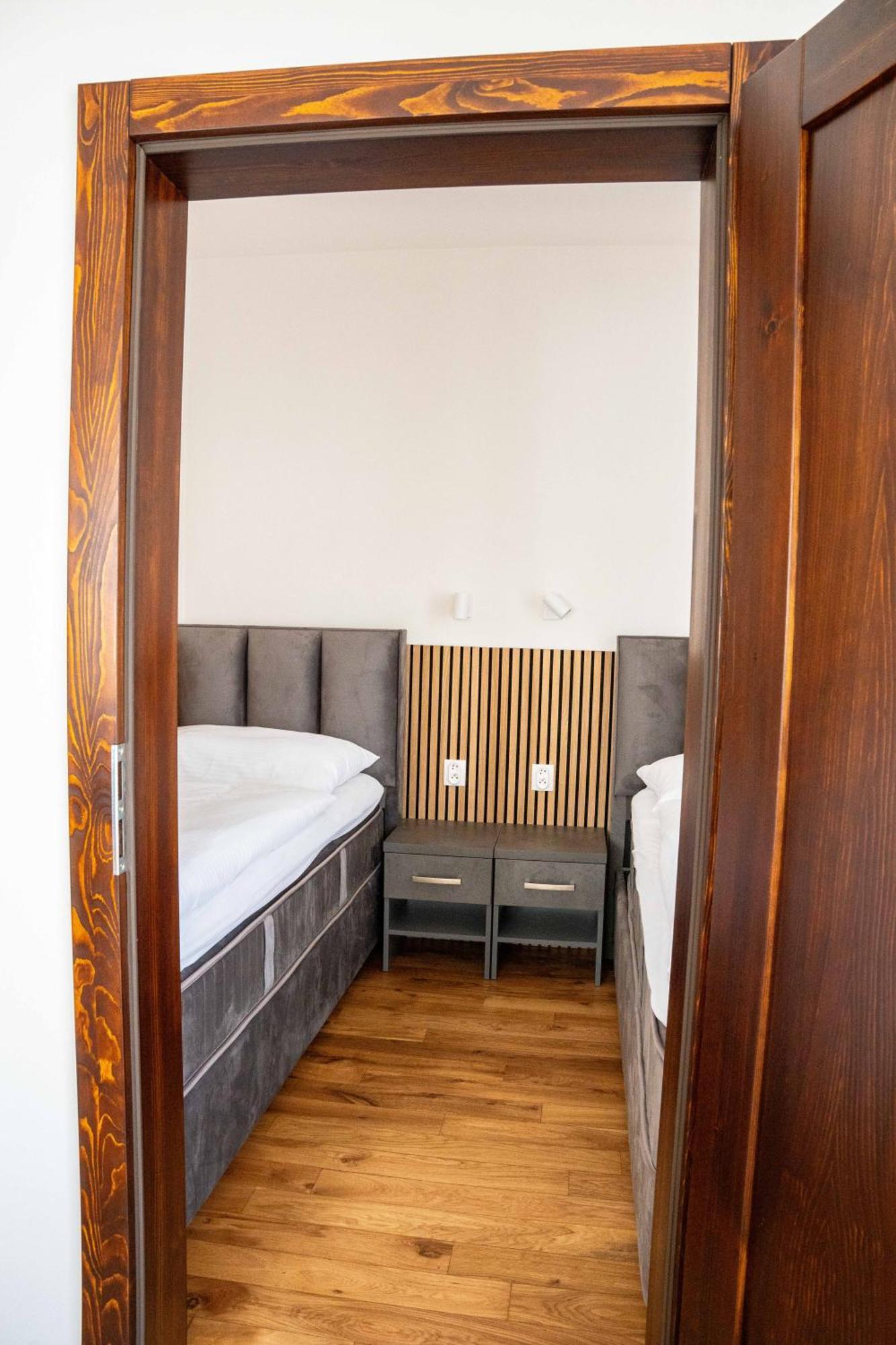 Hotel Sharingham Brno Exterior foto