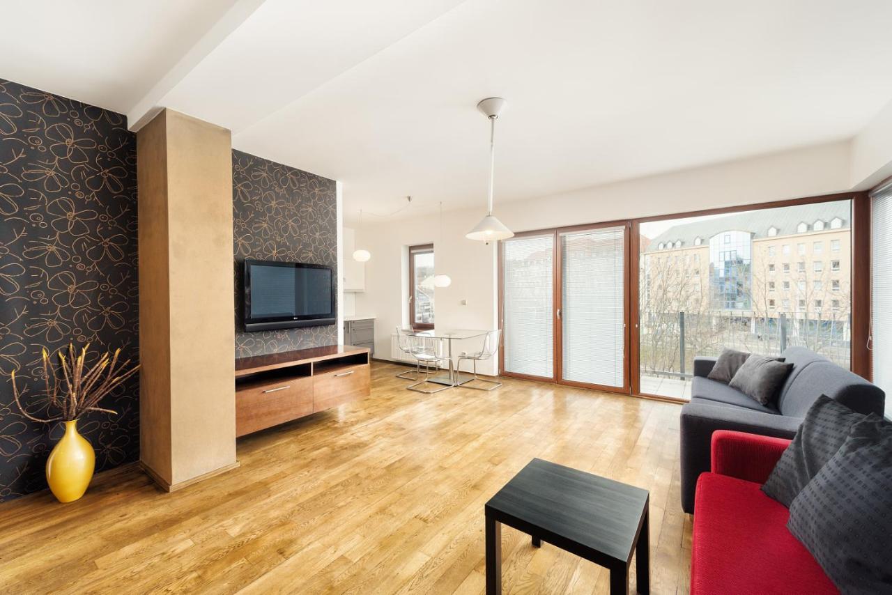 Hotel Sharingham Brno Exterior foto