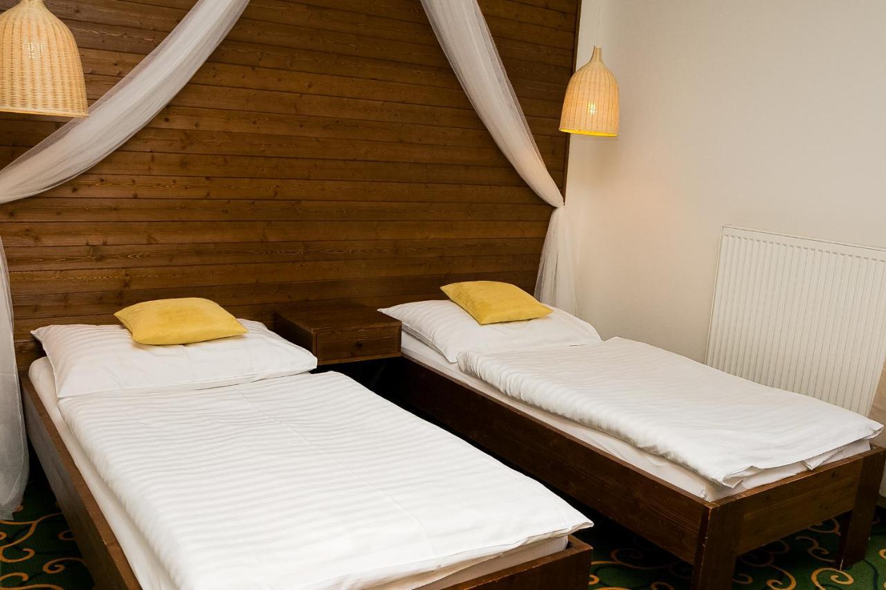 Hotel Sharingham Brno Exterior foto