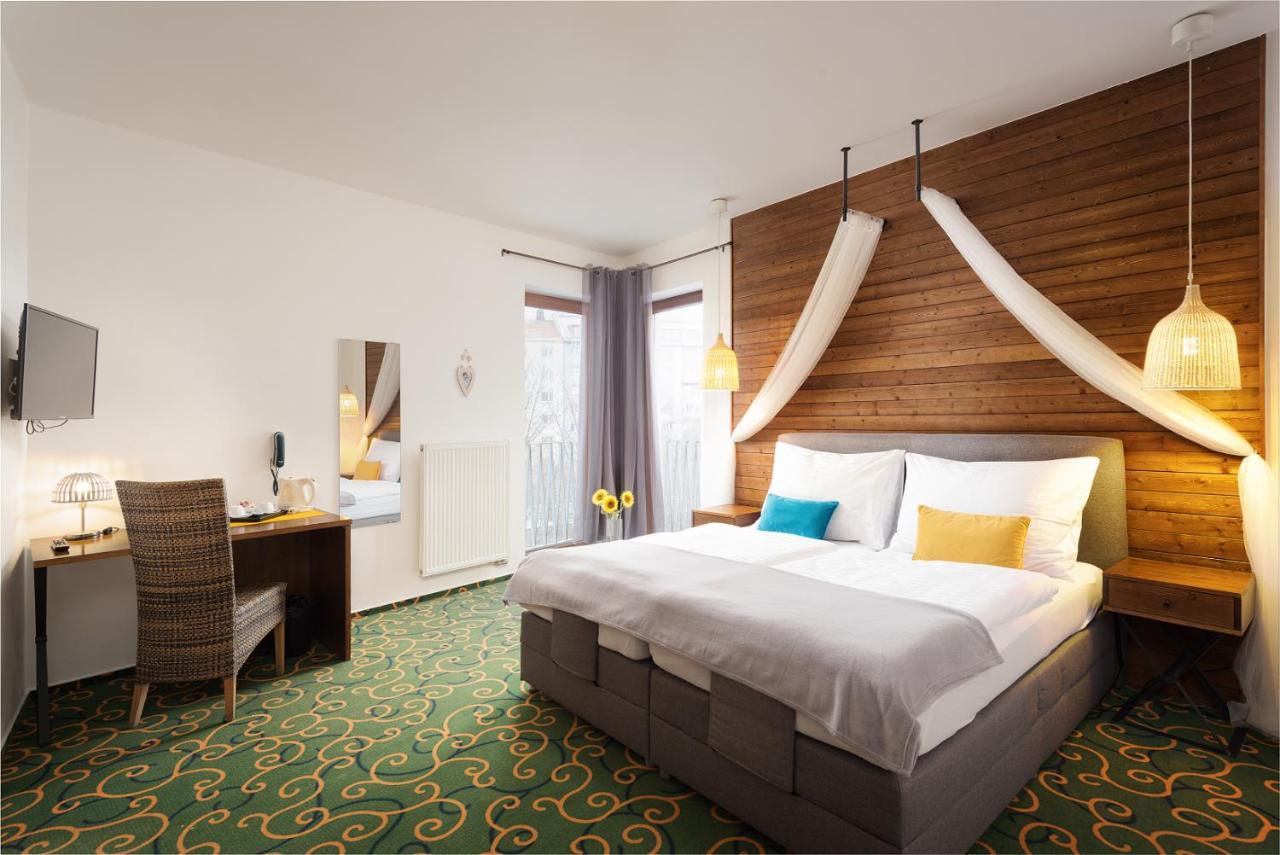 Hotel Sharingham Brno Exterior foto