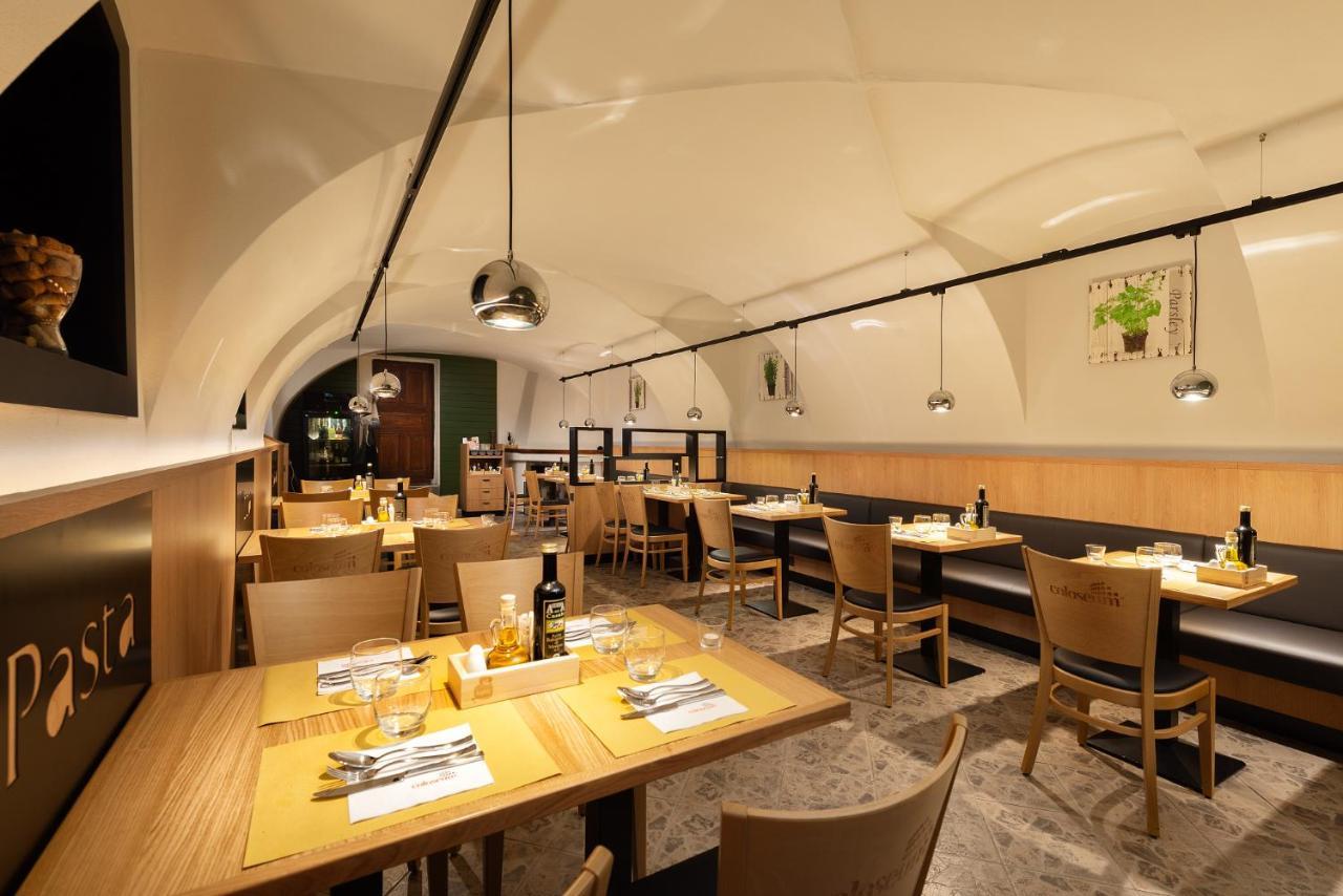 Hotel Sharingham Brno Exterior foto